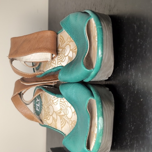 Fly London Green and Brown Wedge Sandals Size 38 - Picture 5 of 14